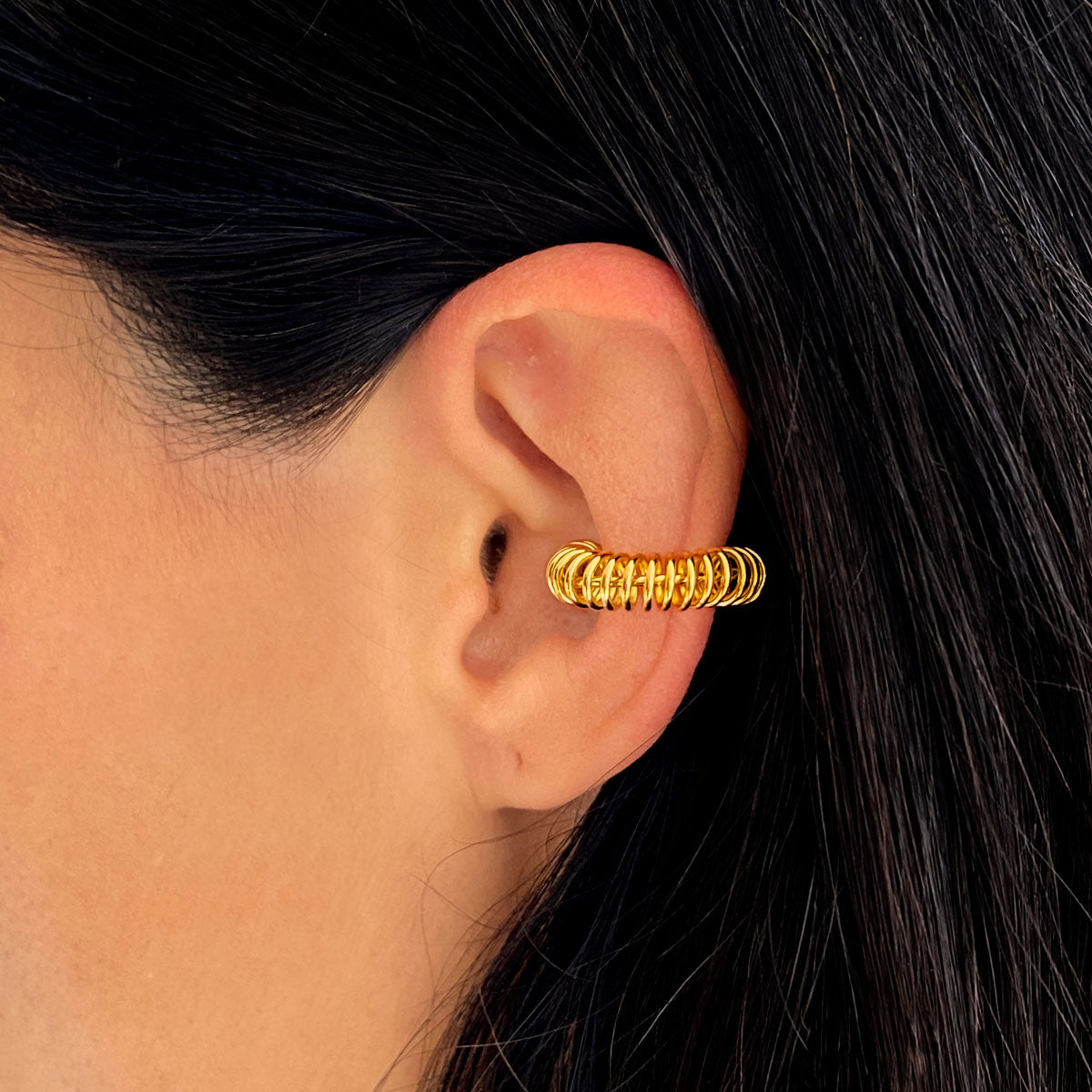 ear-cuff-spring-mush-gold-vermeil-colombian-jewelry-ana-buendia