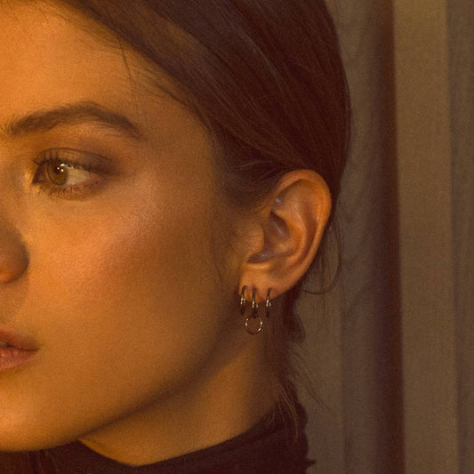 minimal earring ana buendia jewelry handmade colombian