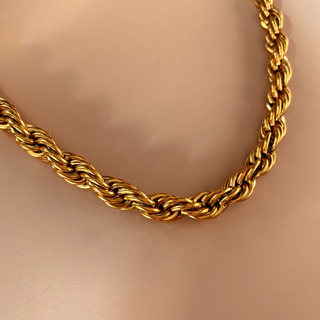 bold rope twisted gols chain colombian designers