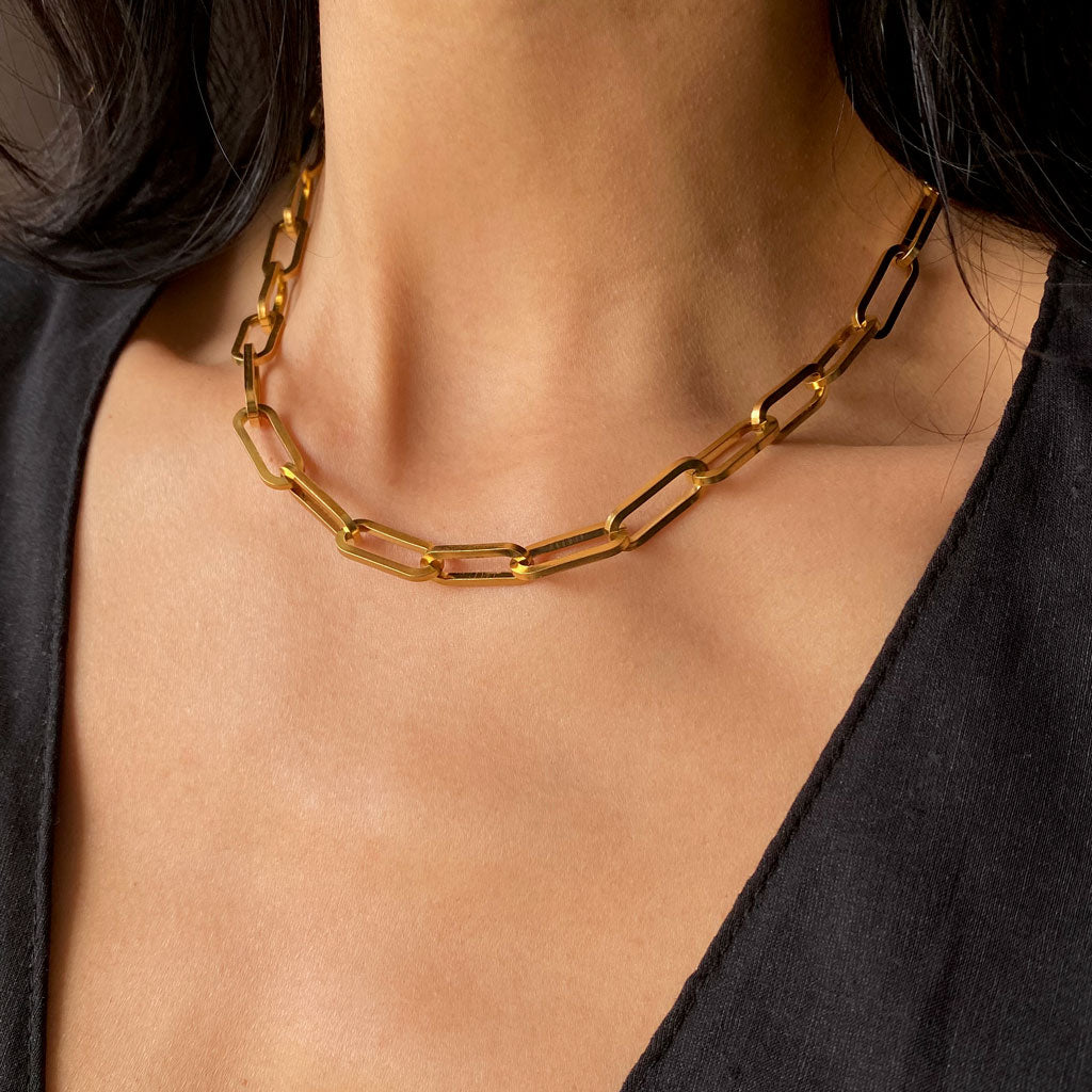 long and bold link oval chain gold colombian jewelry