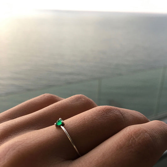 esset ring emerald ana buendia jewelry