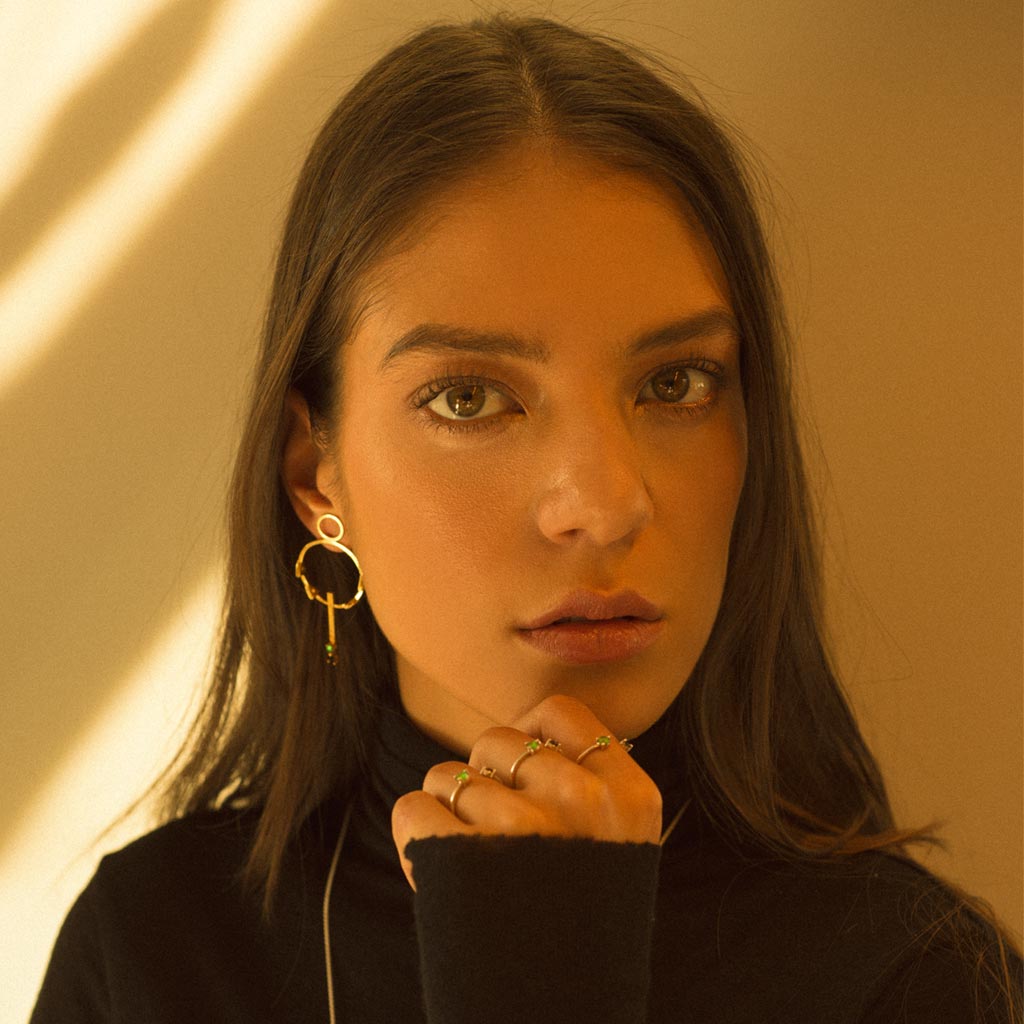 Gold Vermeil geometrical earrings with colombian emeralds