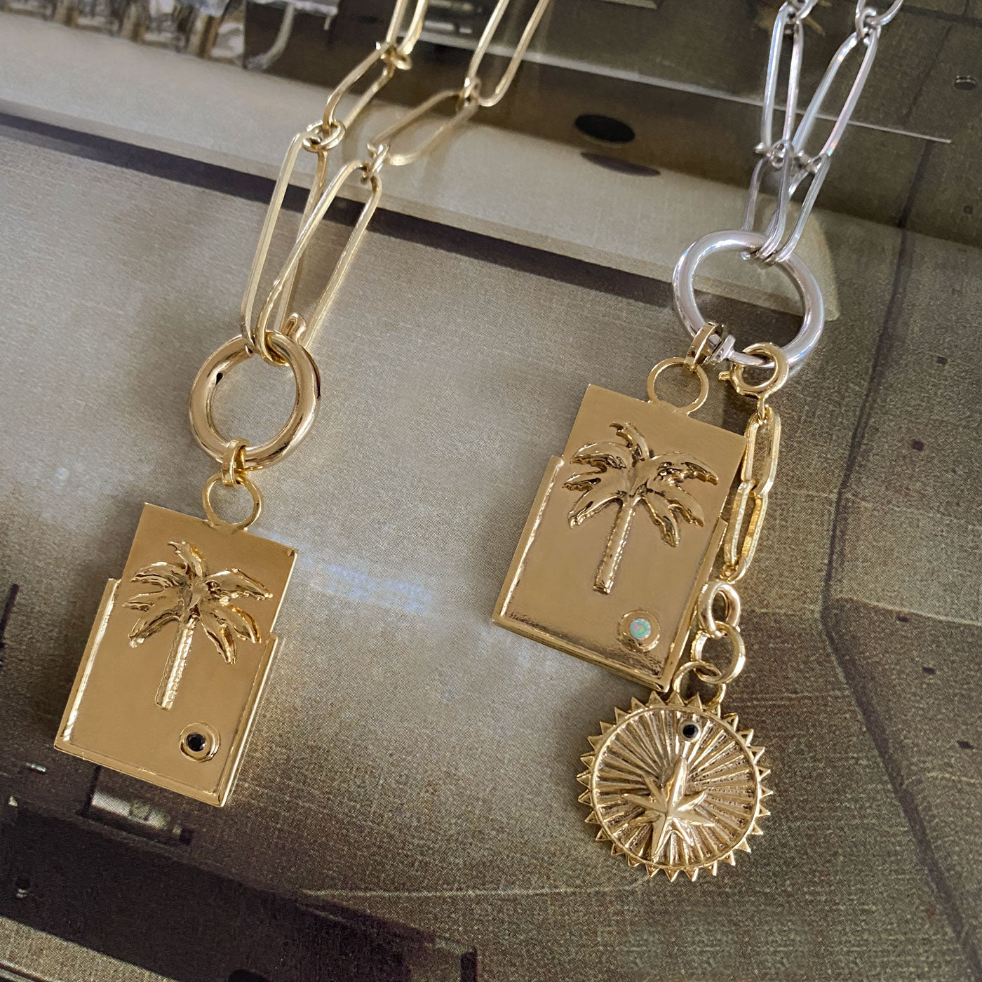 sierra-palm-tree-meallion-charm-gold-good-energy-colombian-jewelry-designers